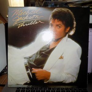 EPIC RECORDS MICHAEL JACKSON THRILLER 33LP ALBUM
